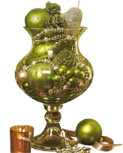 коробка с елочными игрушками